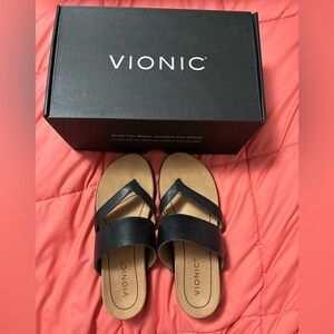 Vionic Marvina Black Sandals